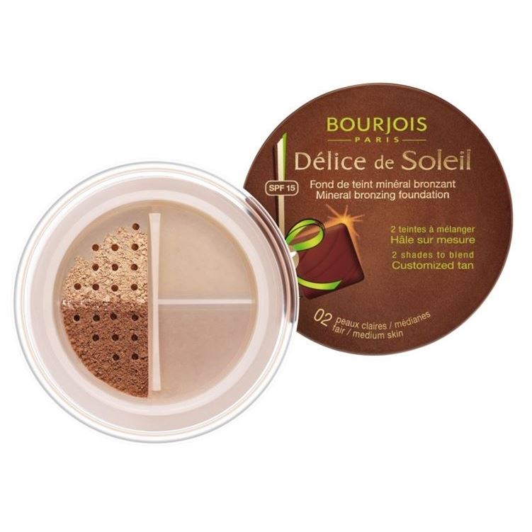 Bourjois Make Up Delice de Soleil Fond De Teint Коллекция Лето 2011 Рассыпчатое тональное средство с эффектом загара