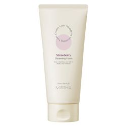 Creamy Latte Cleansing Foam Strawberry